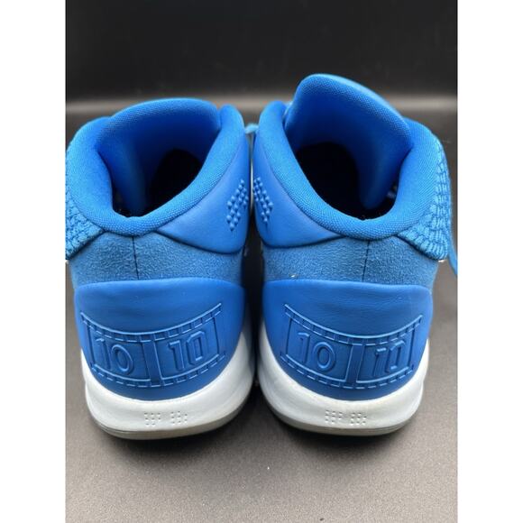 Size 13 - Kobe A.D. Mid Demar Derozan PE - Only Worn Once Indoor Shoot Around